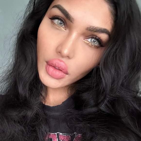 zana_azad